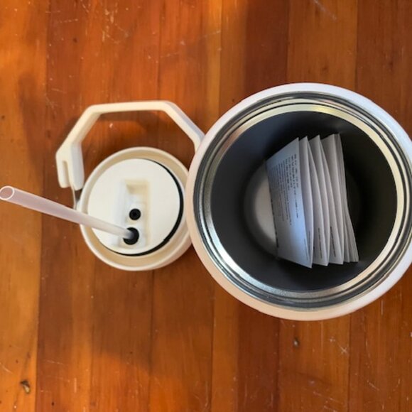 NEW Stanley Flip Straw Jug Rose Quartz Light Pink Hiking Workout Athletic Water - Picture 6 of 8